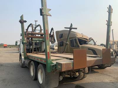 Volvo / WhiteGMC AUTOCAR Salvage Truck