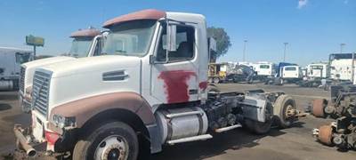 Volvo VHD Salvage Truck