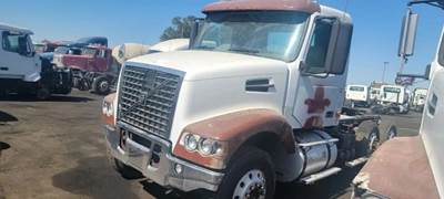 Volvo VHD Salvage Truck