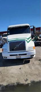 Volvo VN Salvage Truck