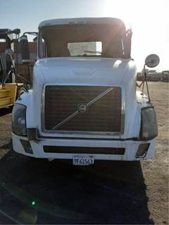 Volvo VNL Salvage Truck