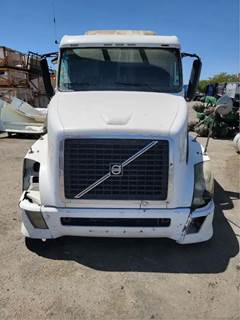 Volvo VNL Salvage Truck