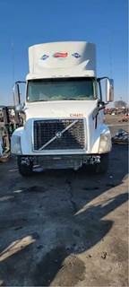 Volvo VNL Salvage Truck