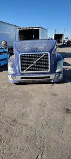 Volvo VNL Salvage Truck