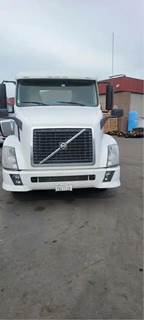 Volvo VNL Salvage Truck