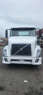 Volvo VNL Salvage Truck