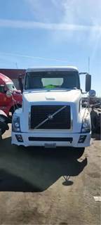 Volvo VNL Salvage Truck