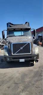 Volvo VNL Salvage Truck