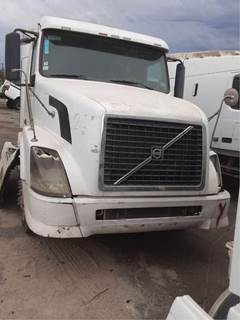 Volvo VNL670 Salvage Truck