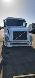 Volvo VNL670 Salvage Truck