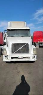 Volvo VNL670 Salvage Truck