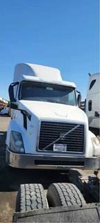 Volvo VNL670 Salvage Truck