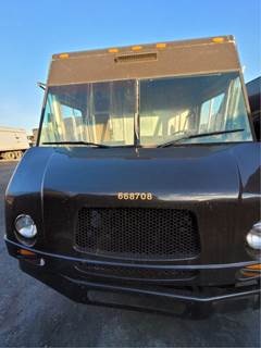 Workhorse W42 Salvage Truck