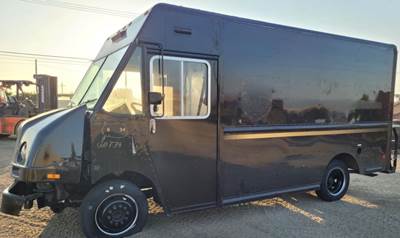 Workhorse W42 Salvage Truck