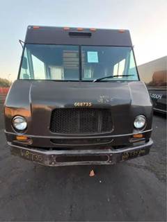 Workhorse W42 Salvage Truck