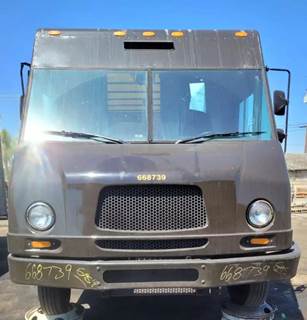 Workhorse W42 Salvage Truck