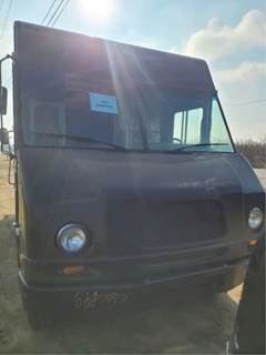 Workhorse W42 Salvage Truck