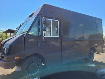 Workhorse W42 Salvage Truck