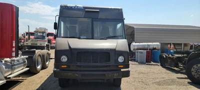Workhorse W42 Salvage Truck