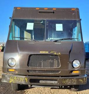 Workhorse W42 Salvage Truck