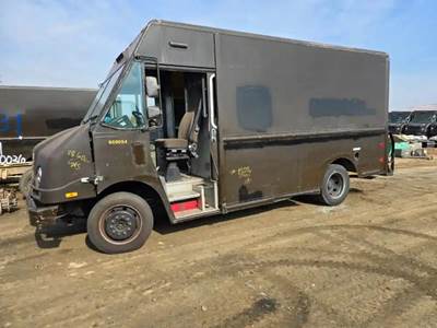 Workhorse W42 Salvage Truck