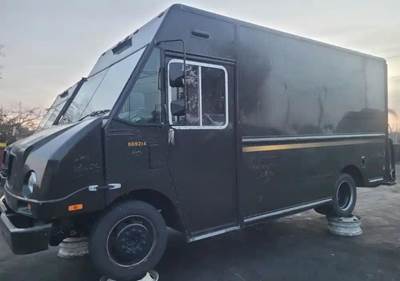 Workhorse W42 Salvage Truck