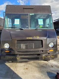 Workhorse W42 Salvage Truck