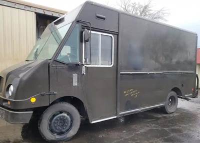 Workhorse W42 Salvage Truck