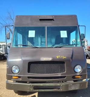 Workhorse W42 Salvage Truck