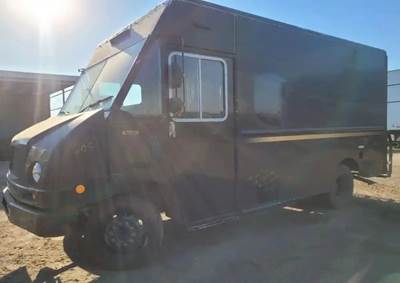 Workhorse W42 Salvage Truck