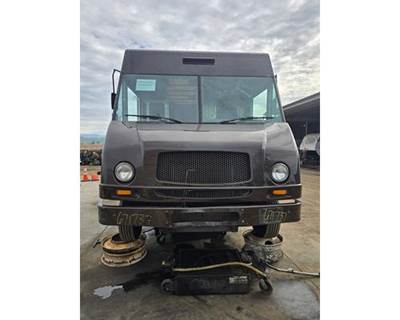 Workhorse W42 Salvage Truck