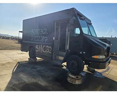 Workhorse W42 Salvage Truck