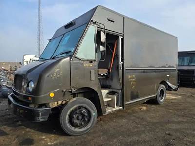 Workhorse W62 Salvage Truck