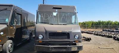 Workhorse W62 Salvage Truck