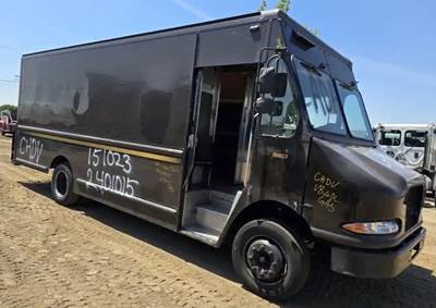 Workhorse W62 Salvage Truck