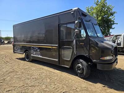 Workhorse W62 Salvage Truck