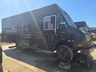 Workhorse W62 Salvage Truck