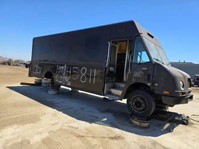 Workhorse W62 Salvage Truck