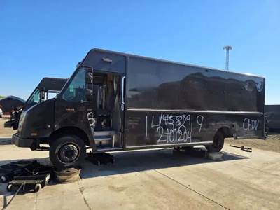 Workhorse W62 Salvage Truck