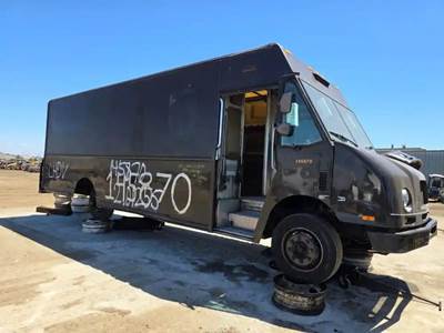 Workhorse W62 Salvage Truck