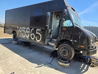 Workhorse W62 Salvage Truck