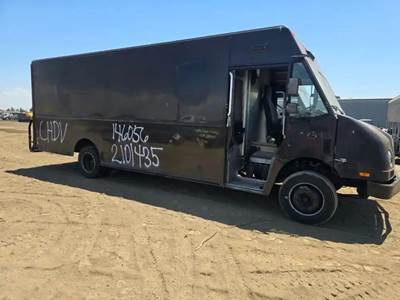 Workhorse W62 Salvage Truck