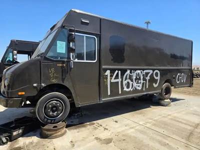 Workhorse W62 Salvage Truck