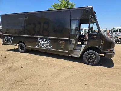 Workhorse W62 Salvage Truck