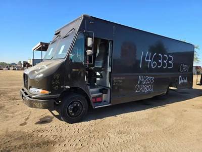 Workhorse W62 Salvage Truck