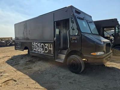 Workhorse W62 Salvage Truck