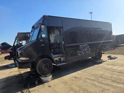 Workhorse W62 Salvage Truck