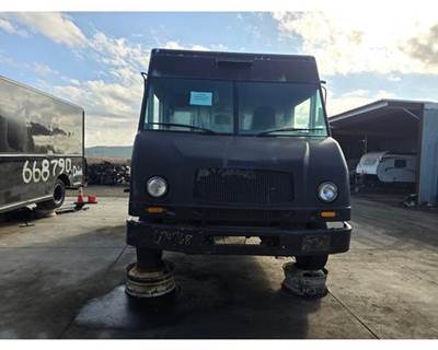 Workhorse W62 Salvage Truck