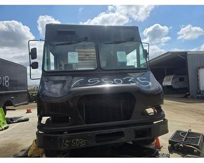 Workhorse W62 Salvage Truck