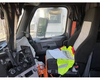 Freightliner Cascadia 116 Seat